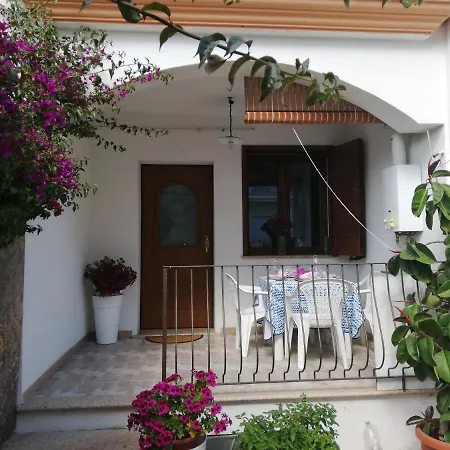Apartment Tricaraibi *